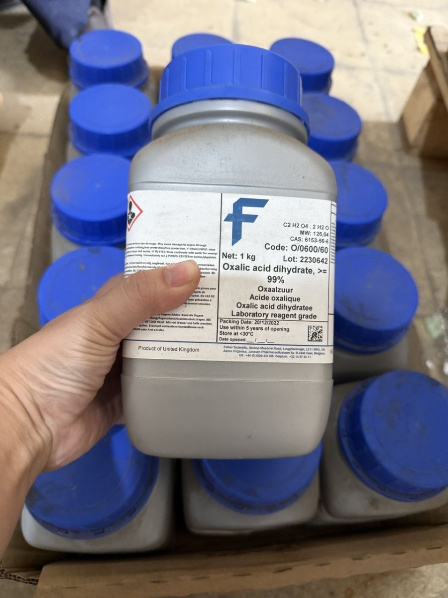 Hóa chất phòng thí nghiệm Oxalic acid dihydrate Sẵn Kho, Giá tốt tại NIVINA